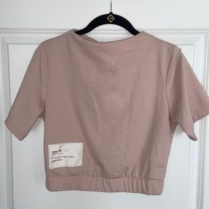 Reebok Classic ES Crop Tee Women’s Creamy Pink Short Sleeve T-Shirt